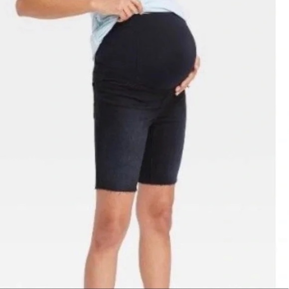 OVER Belly Bermuda Maternity Jean Shorts - Isabel Maternity black wash - Picture 1 of 8